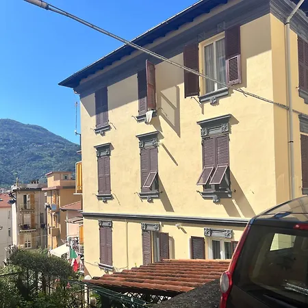 Rossella - 5 Terre Near The Station La Spezia